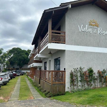 Pousada Vielas do Rosa - centrinho da praia do rosa Praia do Rosa Exterior foto